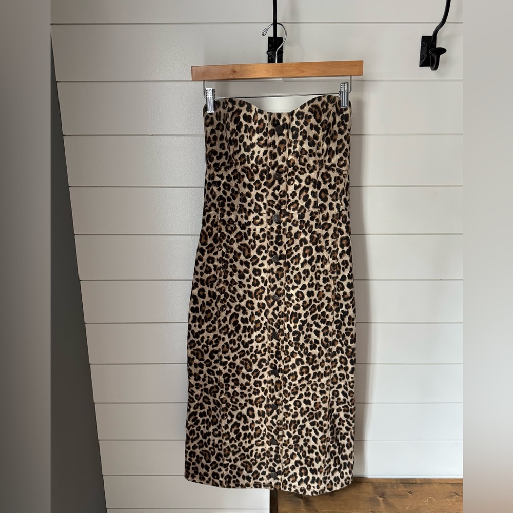 Veronica Beard Leopard Print Strapless Dress